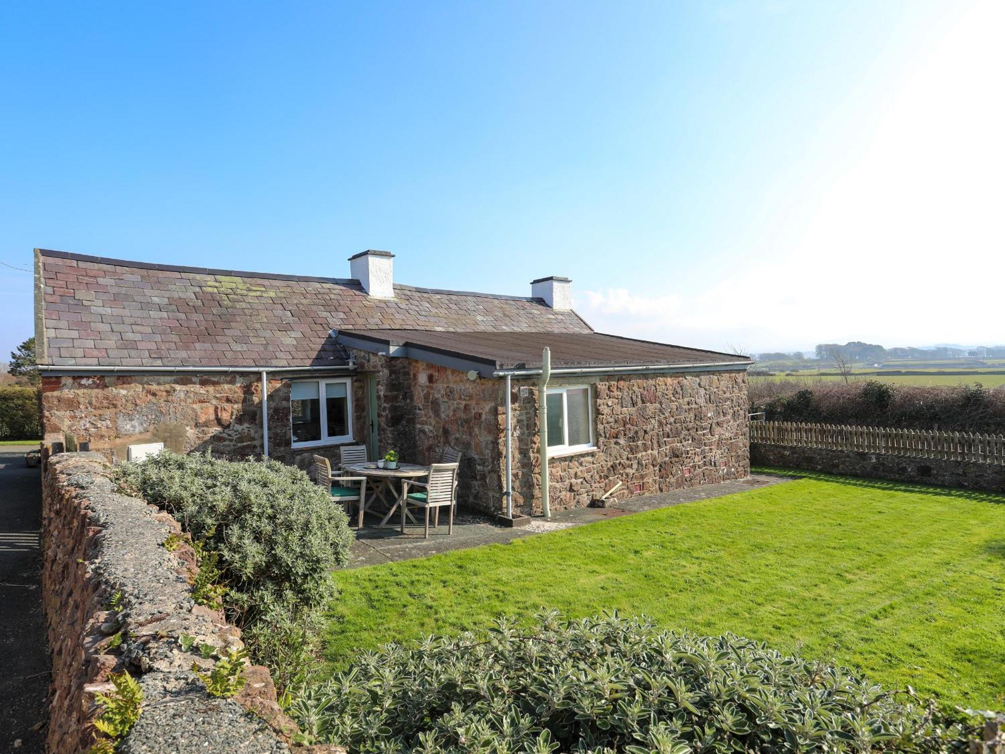 Tan Twr Farm Cottage Dwyran Kültér fotó