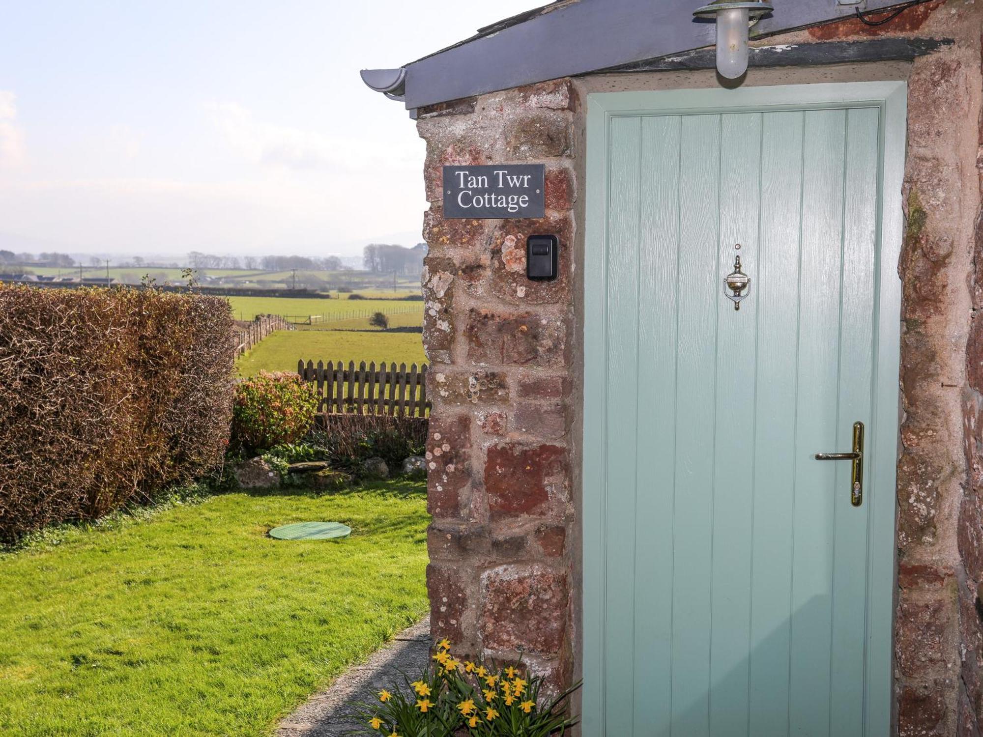 Tan Twr Farm Cottage Dwyran Kültér fotó