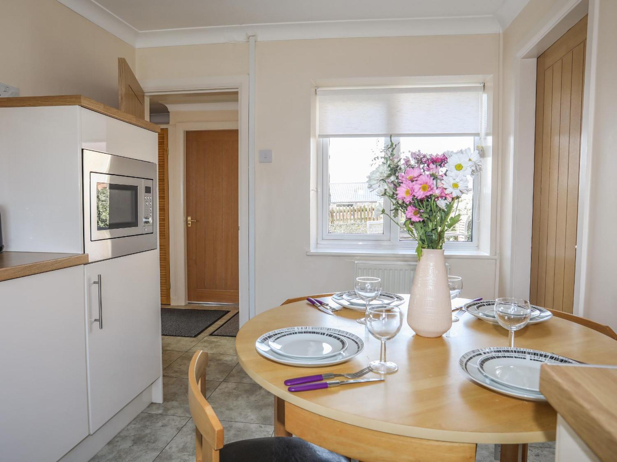 Tan Twr Farm Cottage Dwyran Kültér fotó
